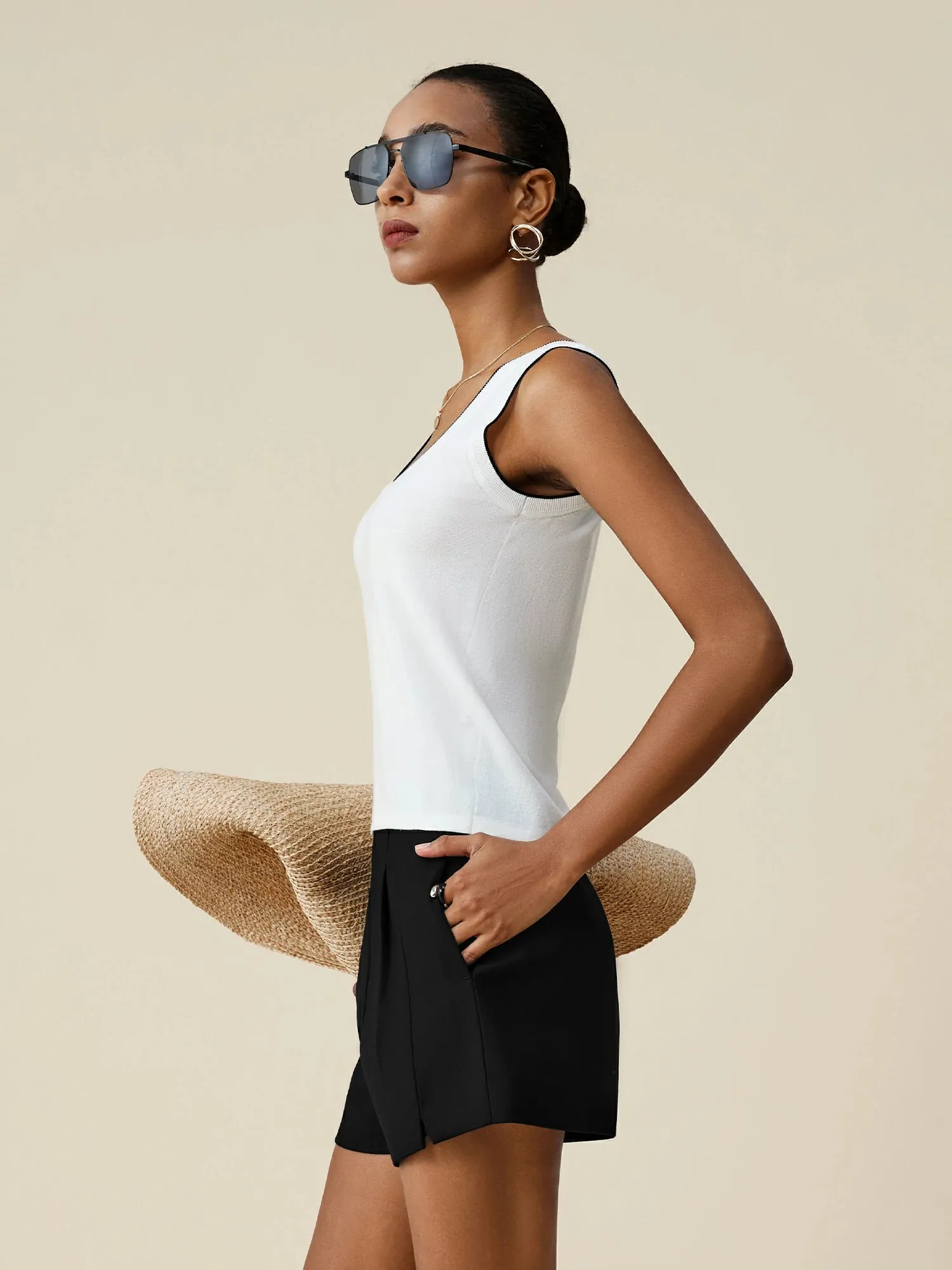 Amoretu Cotton & Linen U-Neck Contrast Trim Vest
