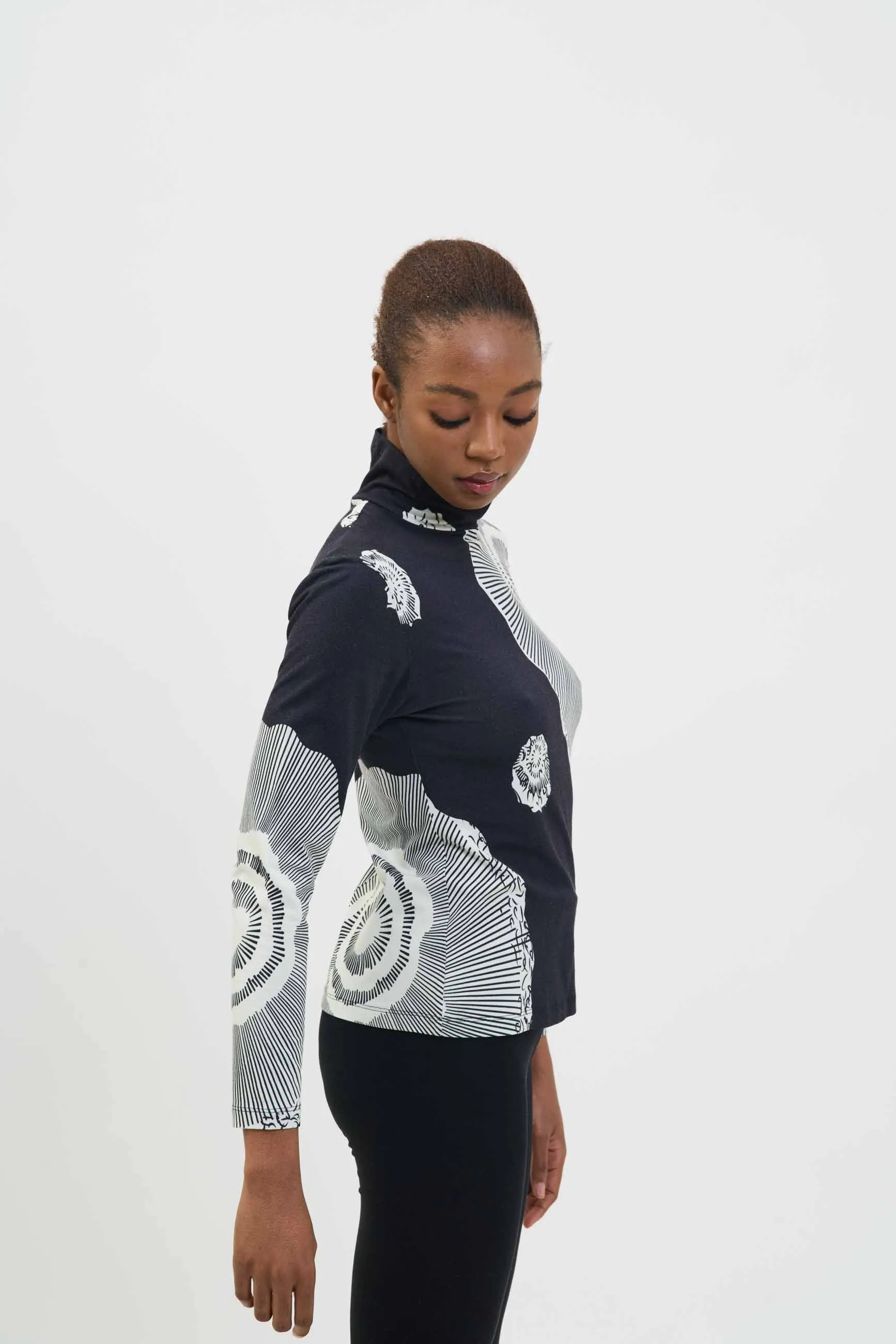 Comet Turtleneck  - OSHUN / Dudu