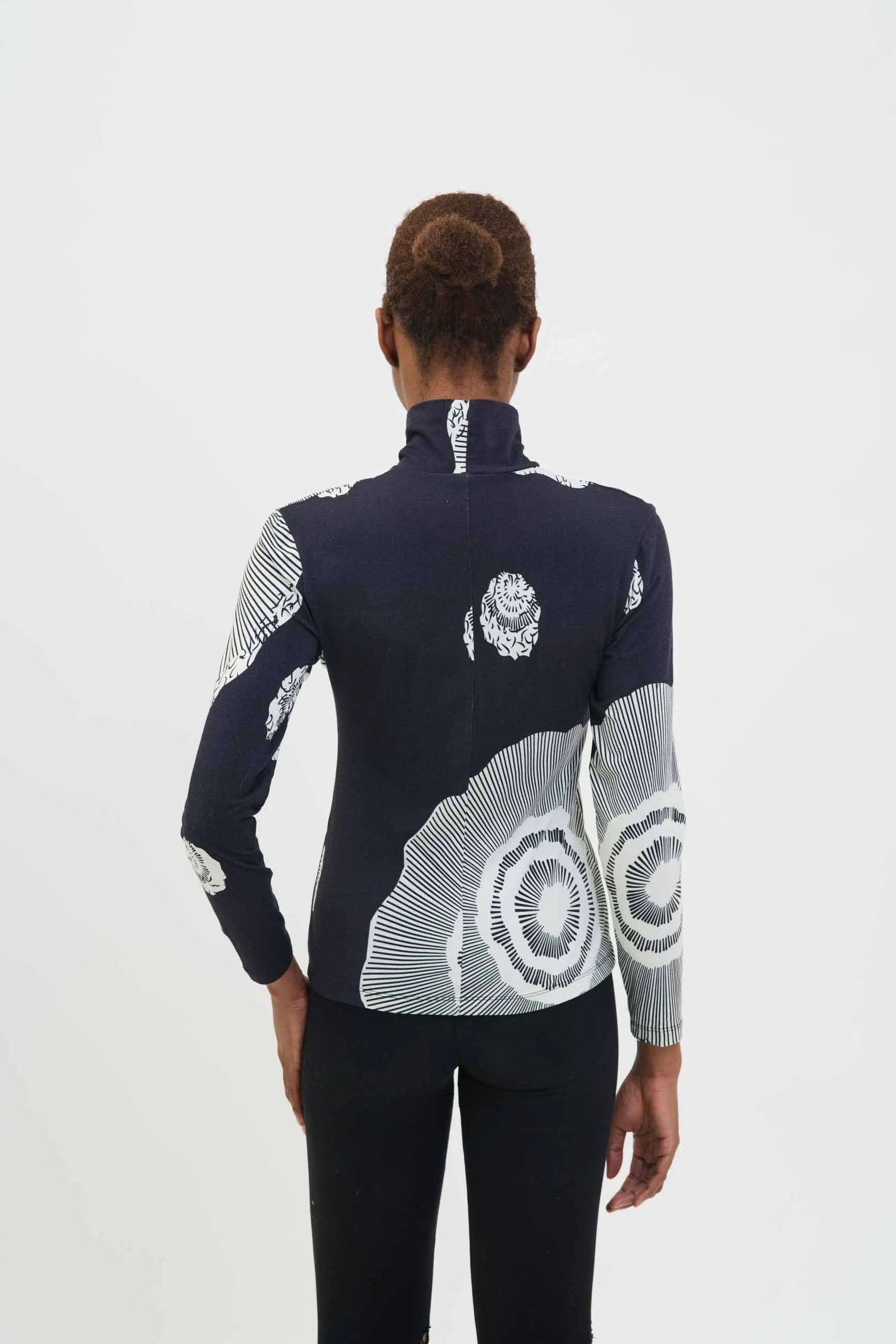 Comet Turtleneck  - OSHUN / Dudu