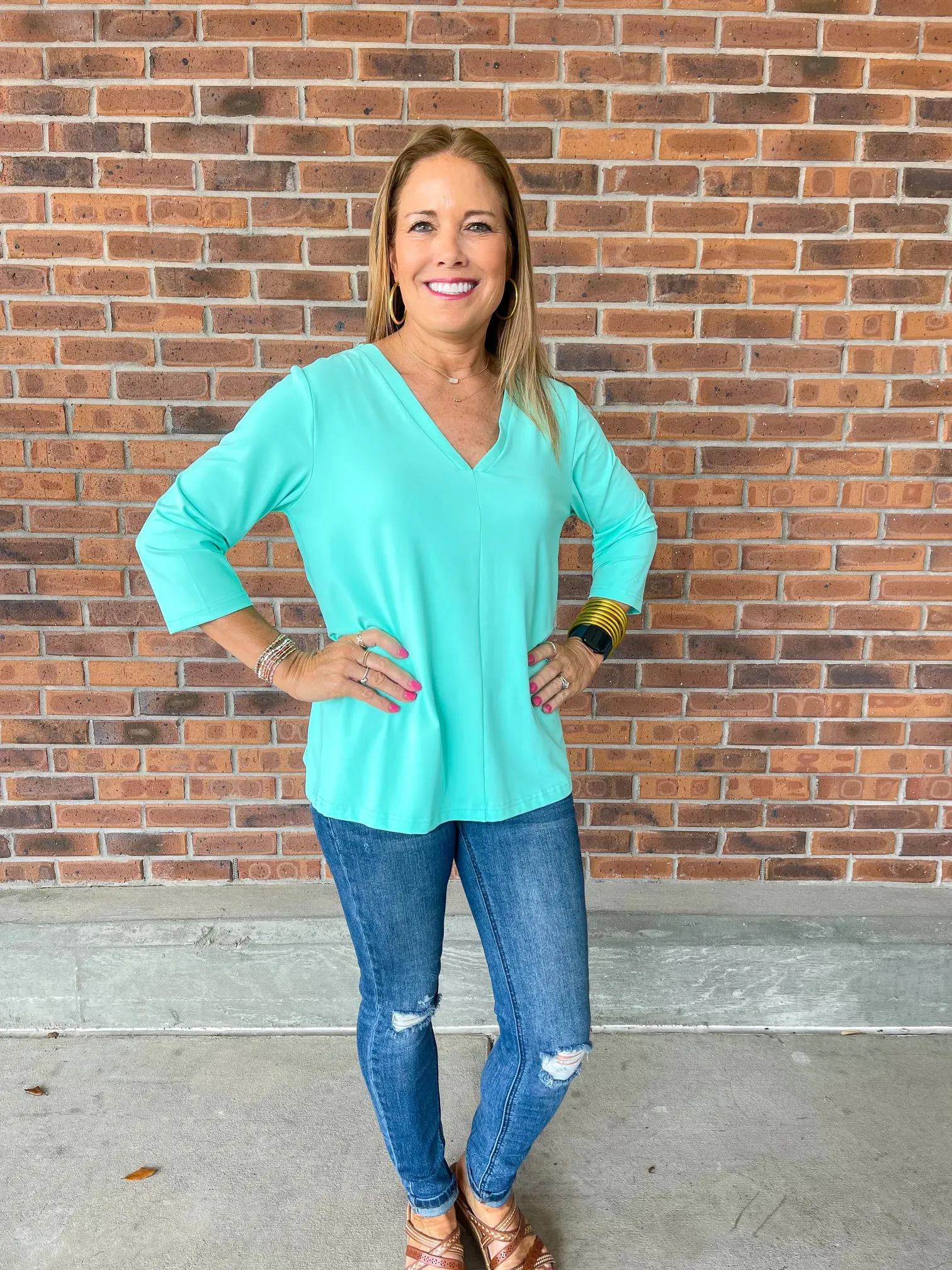 LuLu B Best Seller V-Neck 3/4 Sleeve Top