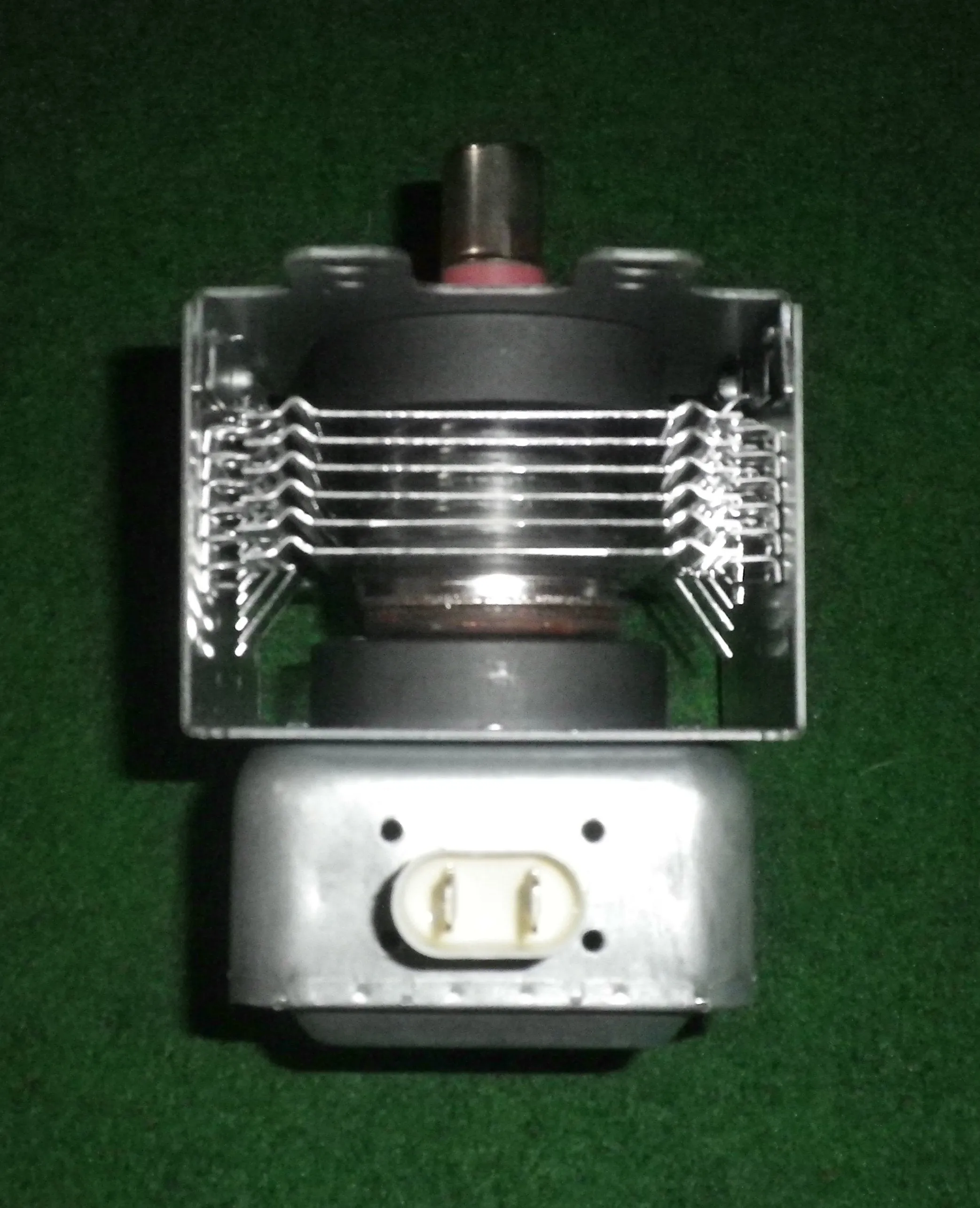 Magnetron Suits Some Sharp 800W, 850W Microwave Models - Part # MAG686, AM718