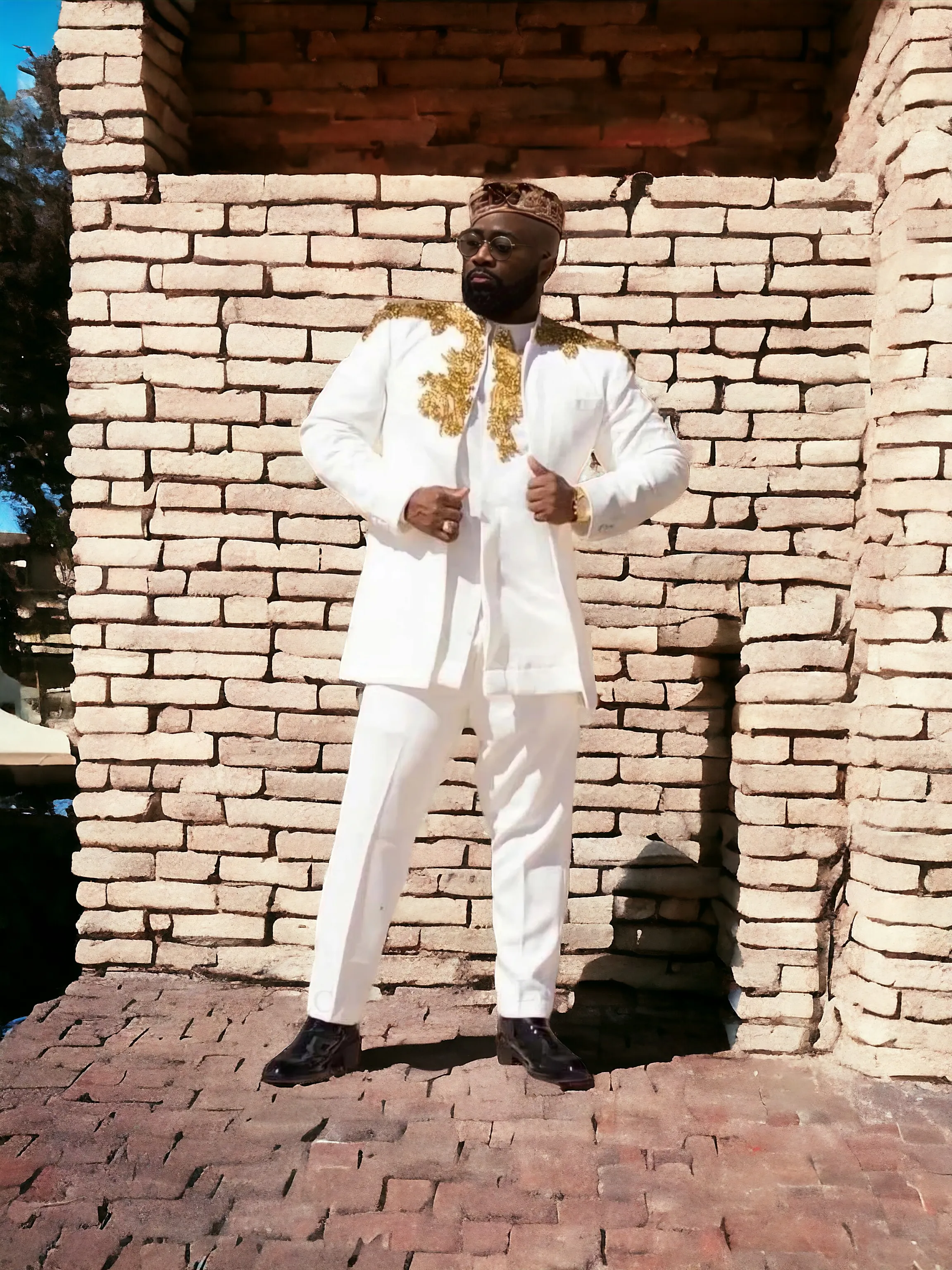 Men's Sovereign Gold Appliques Dashiki 3 Piece Luxury Suit